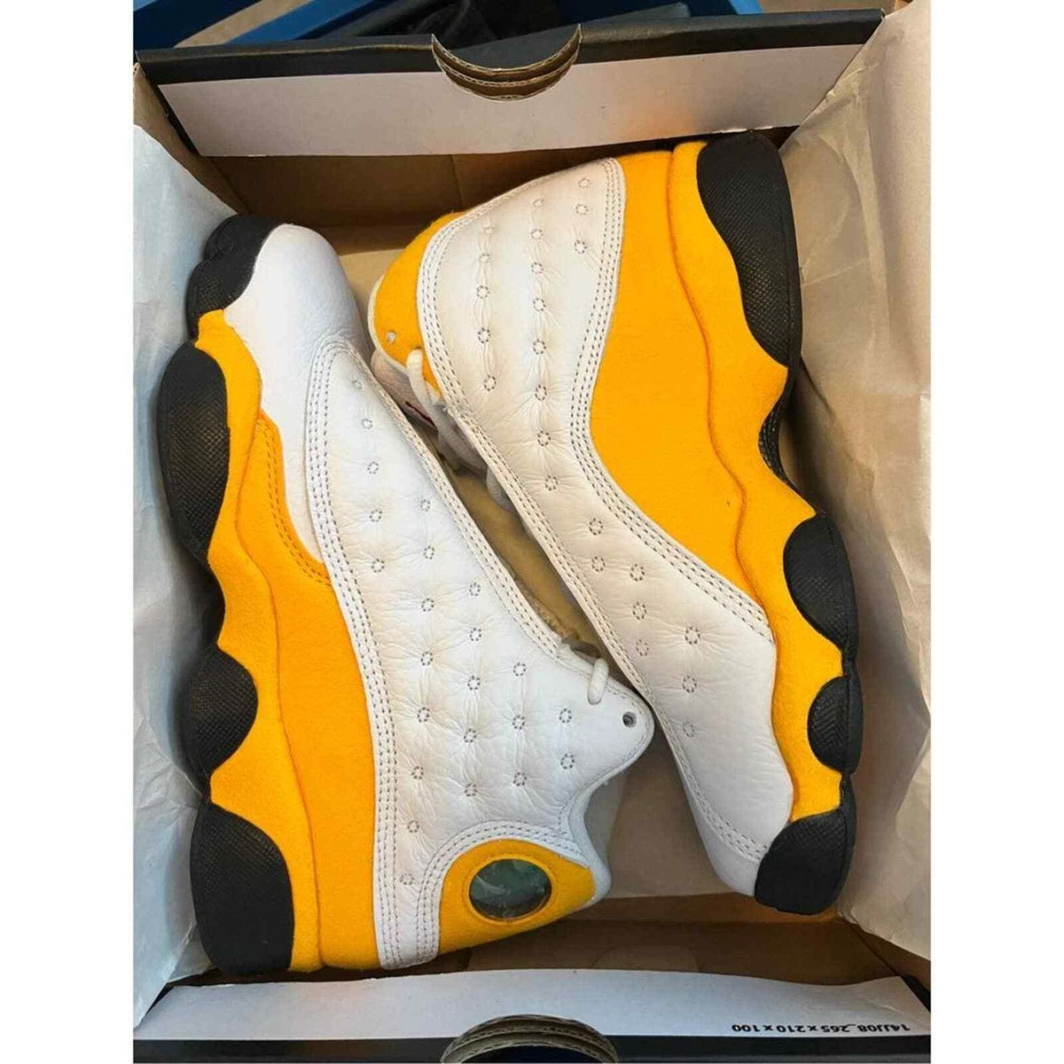 Air Jordan 13 Retro Yellow and White. Size 4