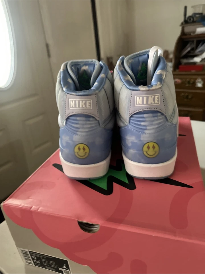 Size 10 - Jordan 2 Retro x J. Balvin Blue 2022 - Image 3 of 4