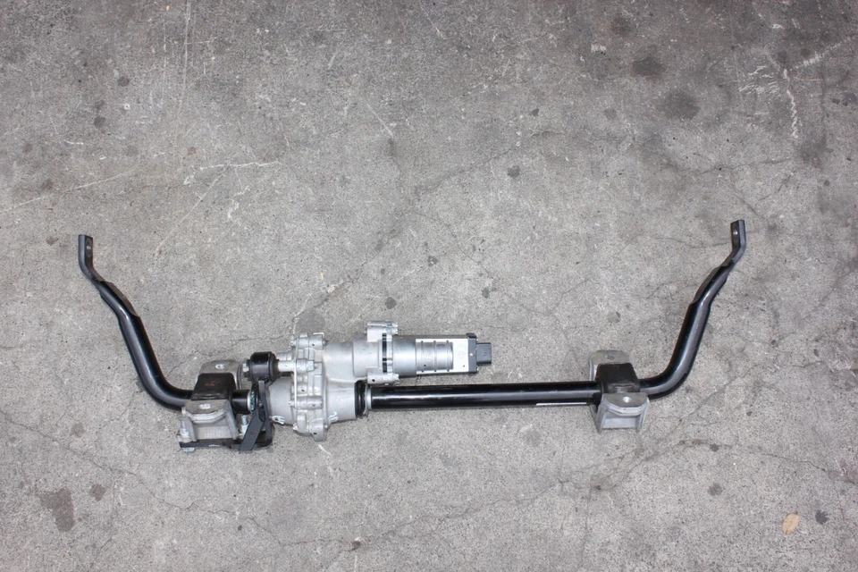 Barra estabilizadora de desconexión delantera inteligente OEM 2023 Jeep Grand Cherokee Foto 2 de 4