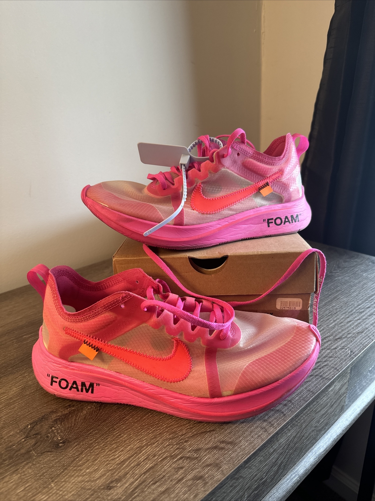 OFF WHITE X NIKE Taglia 8 5 Nike Zoom Fly SP x BIANCO SPORCO rosa tulipano 2018 ottime condizioni