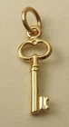 GENUINE SOLID 9K  9ct YELLOW GOLD 3D SMALL VINTAGE KEY CHARM/PENDANT GIFT