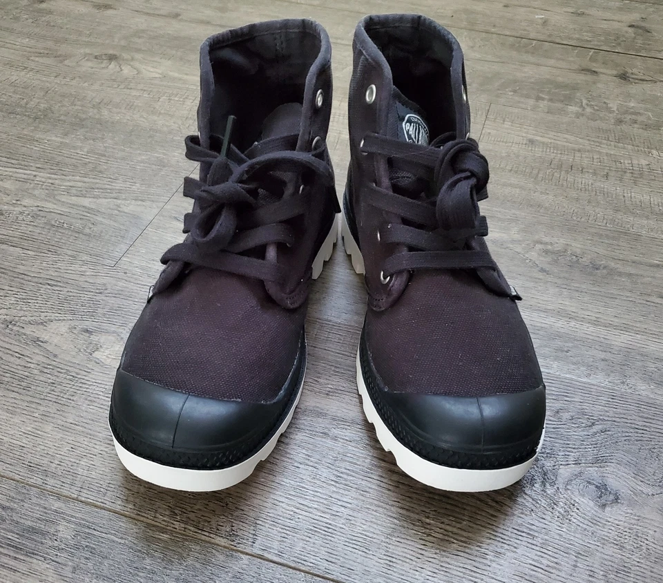 Palladium Women's Pampa Hi Canvas Boots 92352 030 - Black/White US 7 / UK 5 - Image 2 of 4