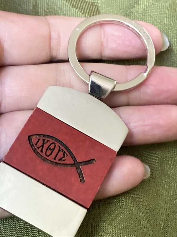 Wooden Jesus Fish Ichthys Keychain Christian Symbol Metal Key Ring 