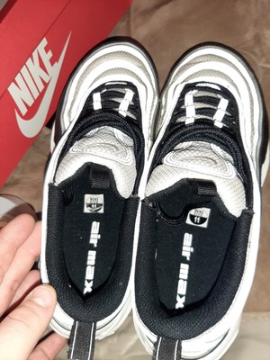 Nike Men’s Sz 11 Silver and Black Sneakers Nike Renew Run Sneakers Mens Sz 11 CK6357 002 Black/Metallic  main image 4