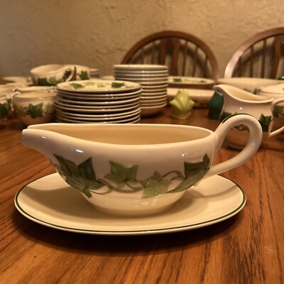 Vintage Franciscan Ware Ivy Pattern Gravy Boat Ivory with Green Trim 9
