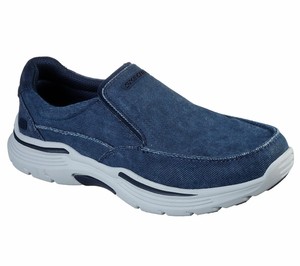 skecher relaxed fit shoes