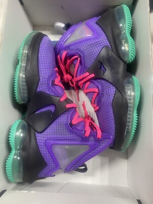 Size 7.5 - Nike air LeBron 19 Cave Purple/Clear Emerald/Hyper Pink