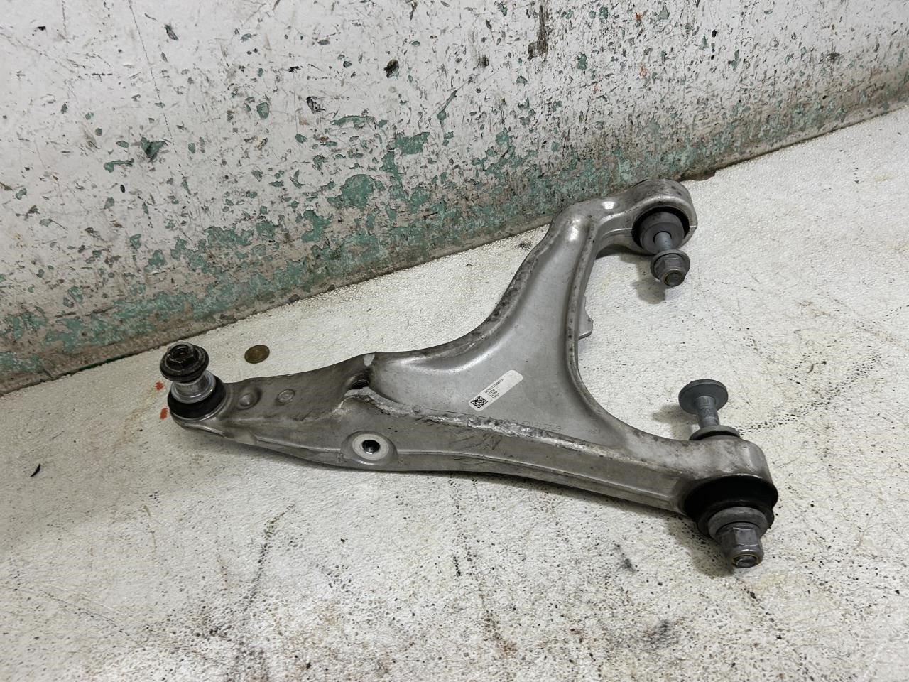 2022 MASERATI LEVANTE Passenger Right Side Front Lower Control Arm OEM