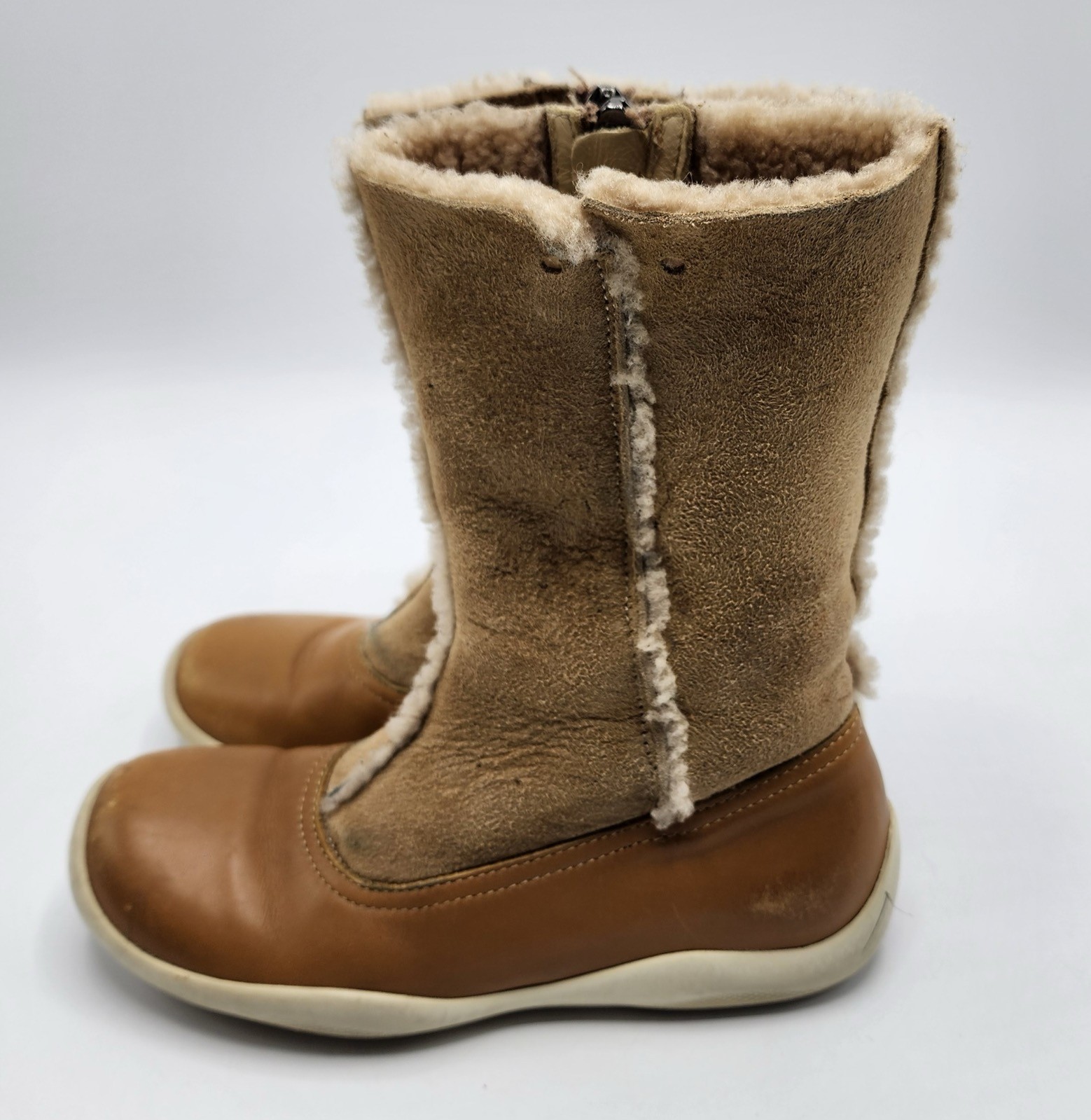 Prada Girl’s Suede / Leather Boots Size 13 US / 31 EU Pre-owned thumbnail 2