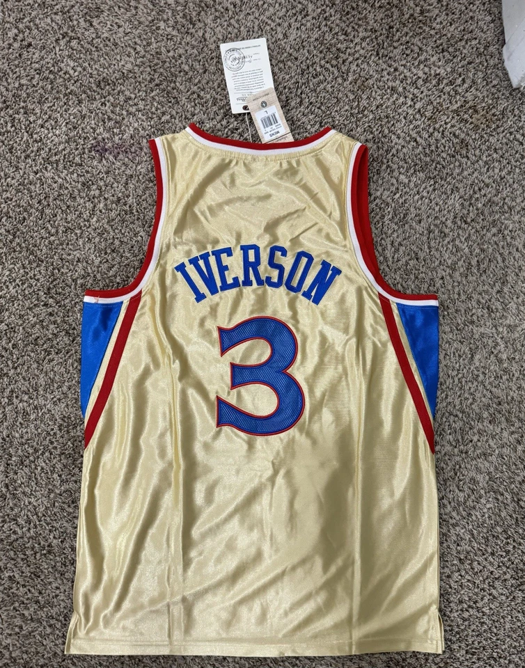 Camiseta deportiva 75 aniversario Gold Swingman Allen Iverson Philadelphia 76ers 1996-97 Foto 3 de 3