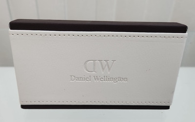 100% GENUINE DANIEL WELLINGTON WATCH BOX USED