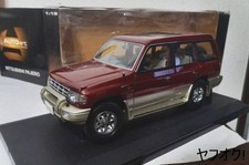 AutoArt Mitsubishi Pajero 1 18 Mini Car For parts or repair