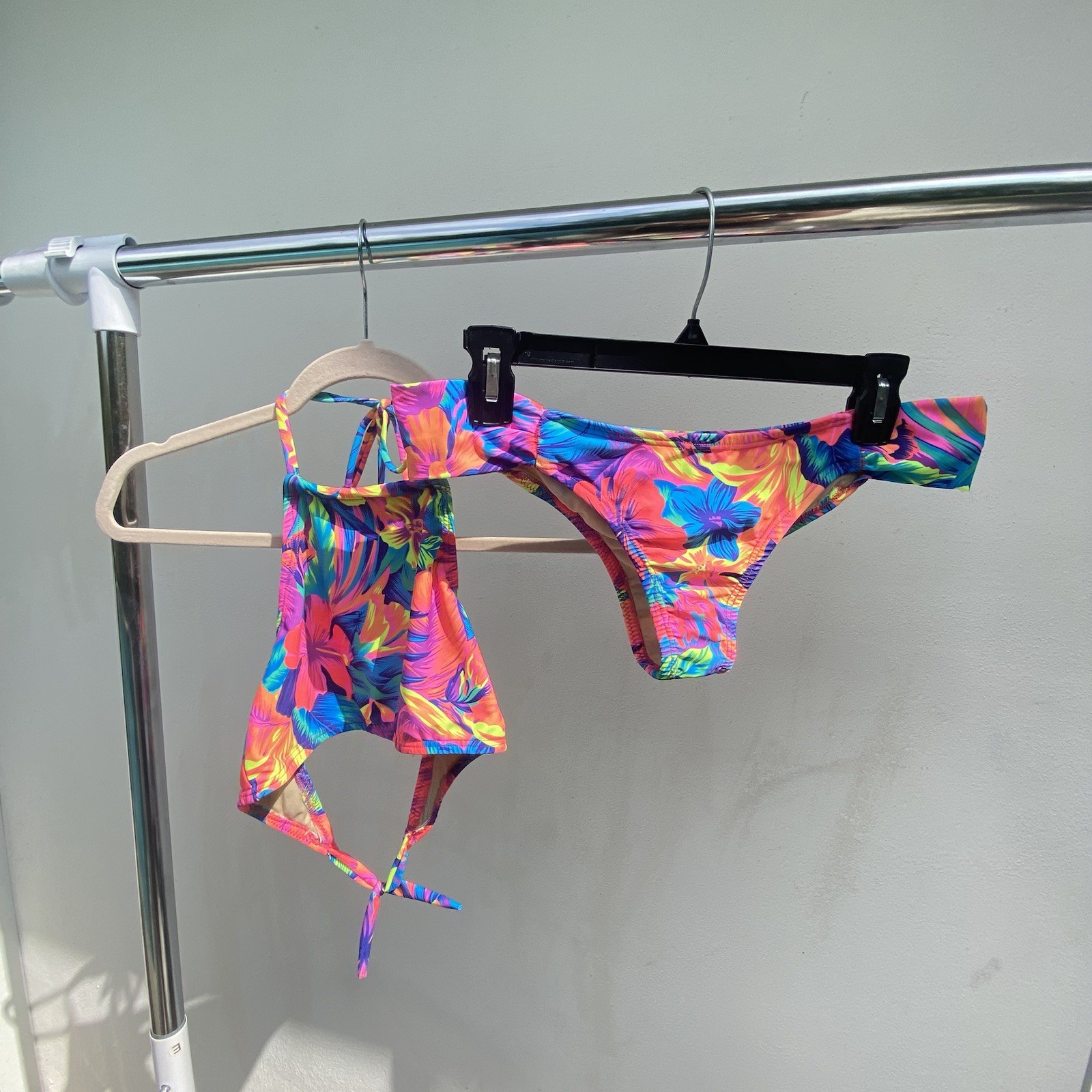 90s Neon Multicolor Floral Hawaiian Print Halter Bikini Set Size Medium