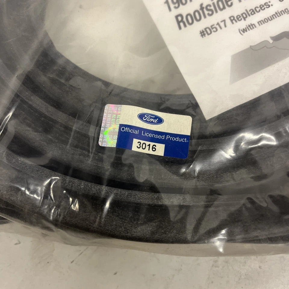 Mustang 1967-68 riel de techo bandas meteorológicas Fastback diestro nuevo Ford con licencia EE. UU. Foto 2 de 3