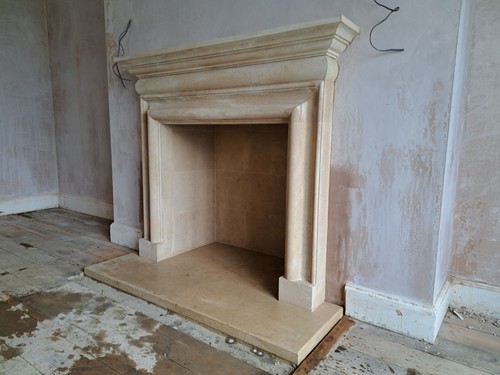 Bath stone limestone fireplace. Fire surround. Hand carved. - Picture 3 of 6
