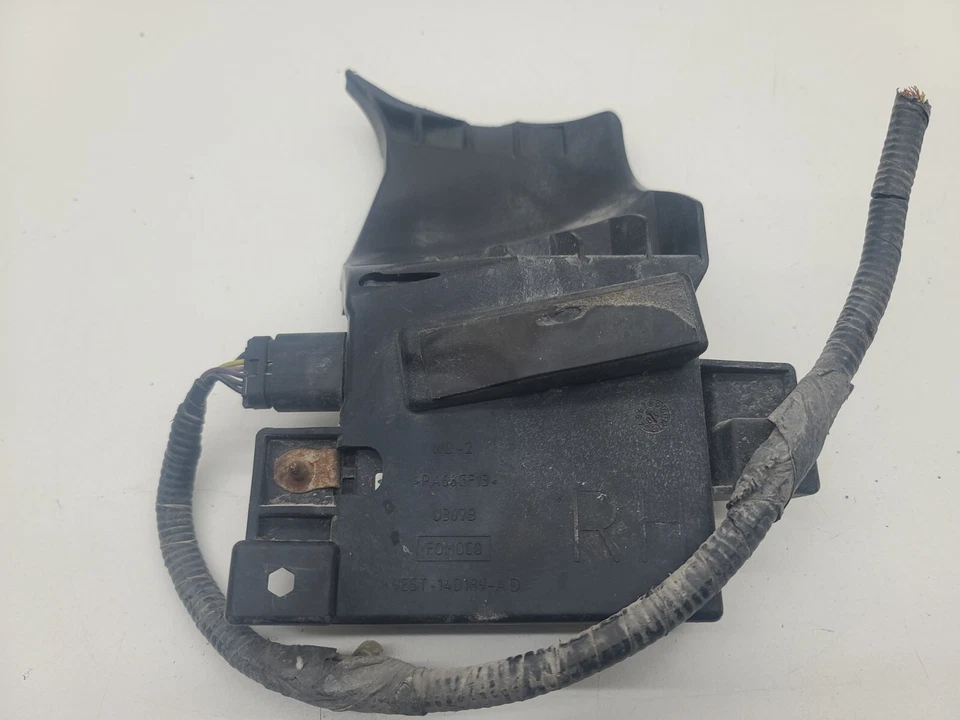 Monitor sensor punto ciego trasero derecho Ford Fusion 2010 2011 2012 OEM Foto 2 de 4