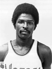 Charlie Davis Of The Portland Trail Blazers Poses Old Basketball Photo 1