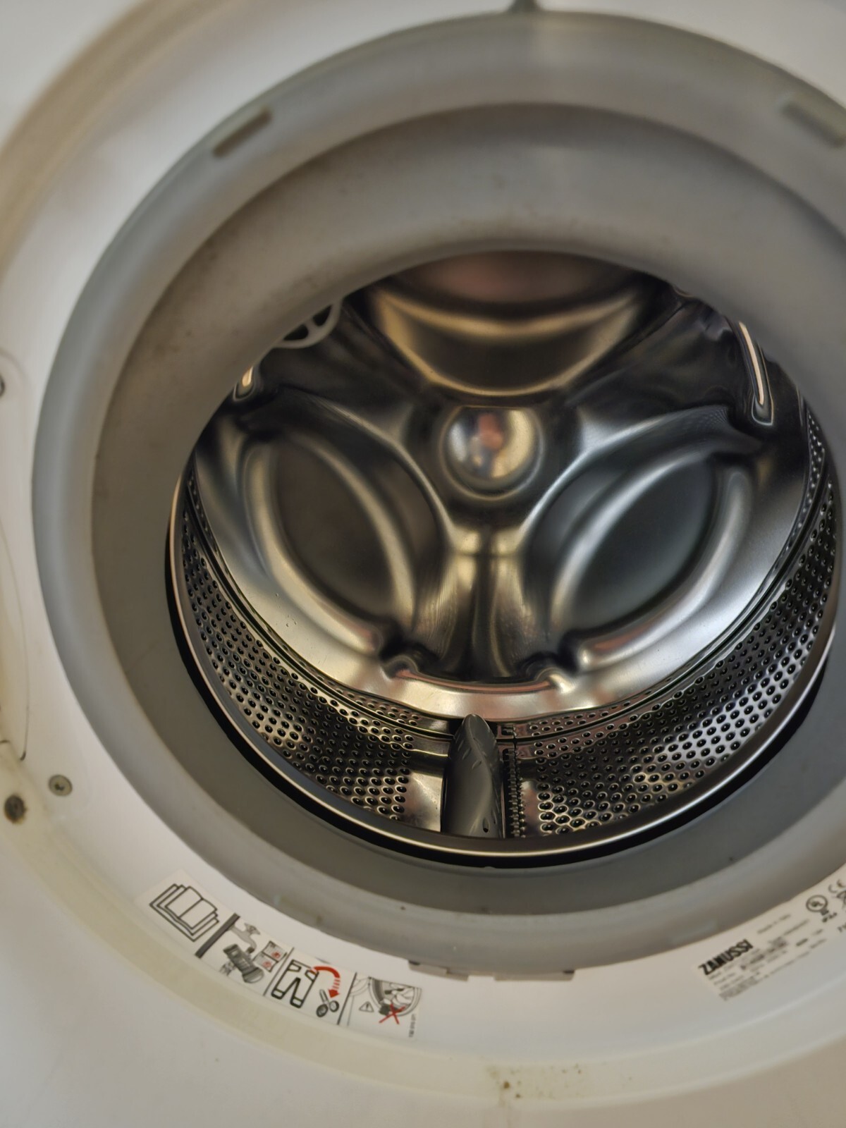 zanussi 7kg Integrated washing machine eBay