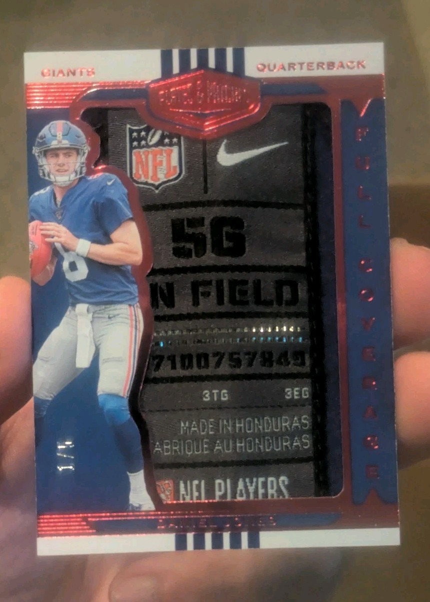 2019 Panini Plates & Patches Daniel Jones Full Coverage Jumbo Laundry Tag RC 1/5