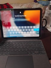 IPAD AIr 5th Generation Cellular Keyboard