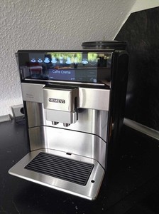 Siemens EQ.6 plus Extraklasse Kaffeevollautomat - Edelstahl (TE657F03DE)