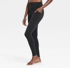 All in Motion Everyday Soft Ultra High Rise Pocket Leggings Black Women’s Size S