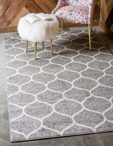 Trellis Frieze Collection Area Rug - Rounded (3' 3" x 5' 3", Light Gray/ Ivory)