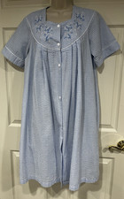 Miss Elaine Seersucker Housecoat Women's Petite M Blue Gingham Snap Closure