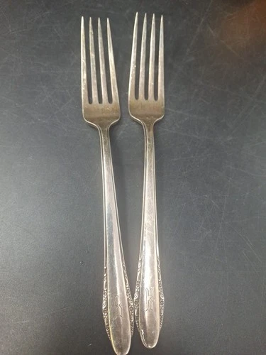 Lunt Festival Sterling Silver Dinner Forks Set of two 7 1/8"