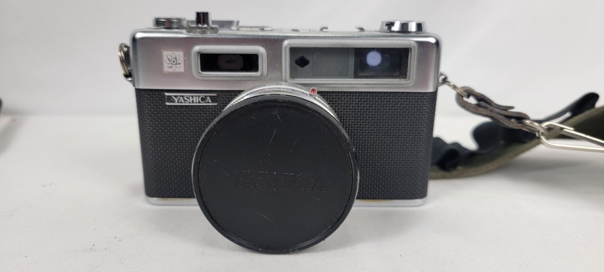 Yashica Electro 35 GL Rangefinder Film Camera 40mm f1.7 With Case