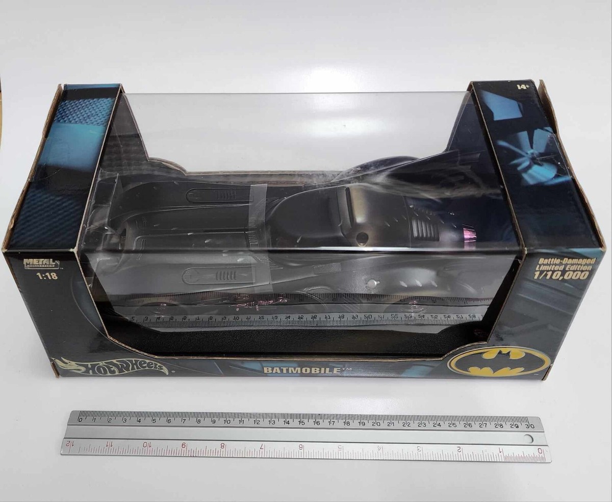 Batmobile 1/18 Diecast 1989 BATTLE-DAMAGED limited version Hot
