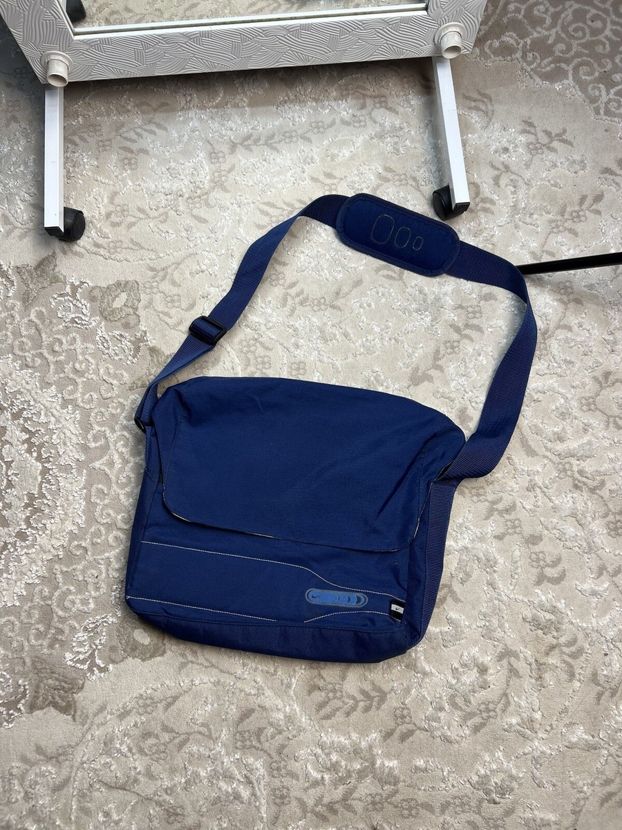 NIKE 90s shoulder bag