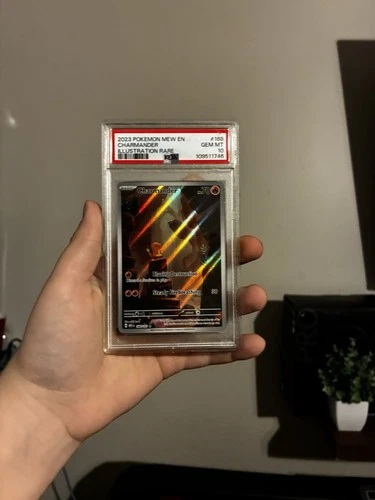 Pokémon Charmander 168/165 Illustration Rare Holo PSA 10 Scarlet & Violet 151