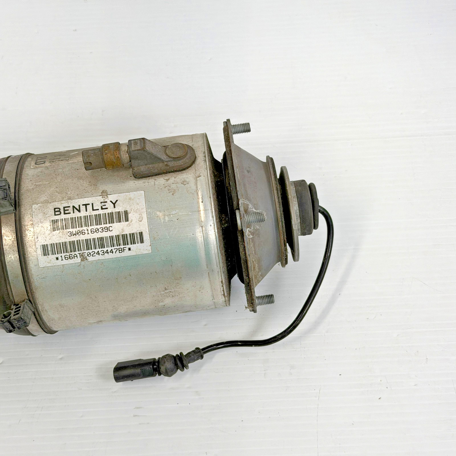 USED 2003 - 2018 BENTLEY CONTINENTAL FR LH AIR SUSPENSION STRUT 3W0616039C OEM