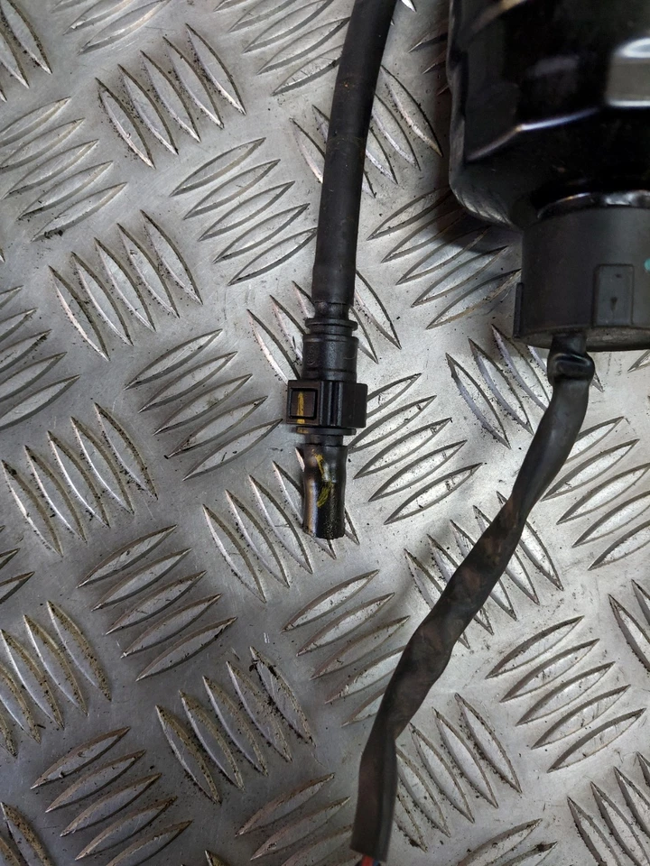 KIA SPORTAGE MK3 SL 2011-2014 1.7 CRDI FUEL FILTER HOUSING - Imagem 4 de 4