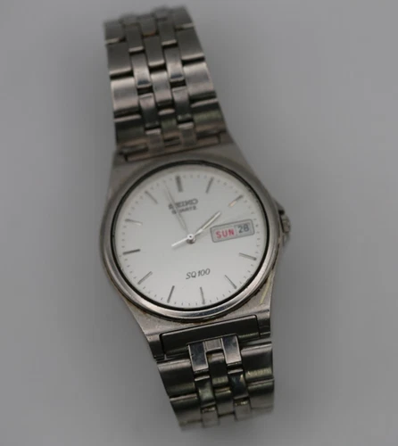 Gent's Vintage Seiko Quartz SQ 100 Day Date Wristwatch 7N43-8001