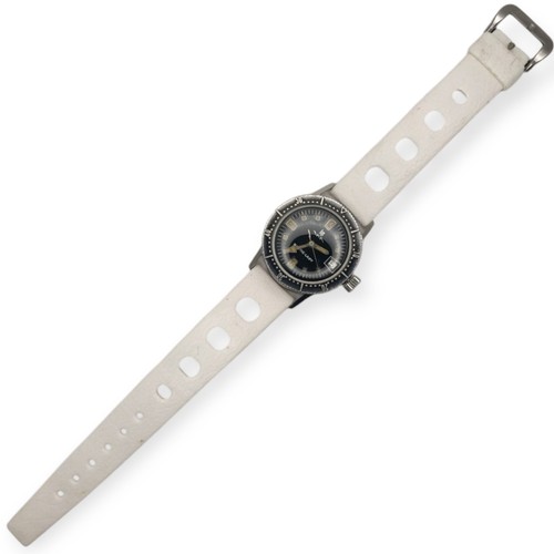 Lip Nautic Lady 31mm 1968 Cal Électromécanique R184 LEBROCANTHEURE VINTAGE WATCH - Photo 4 sur 5