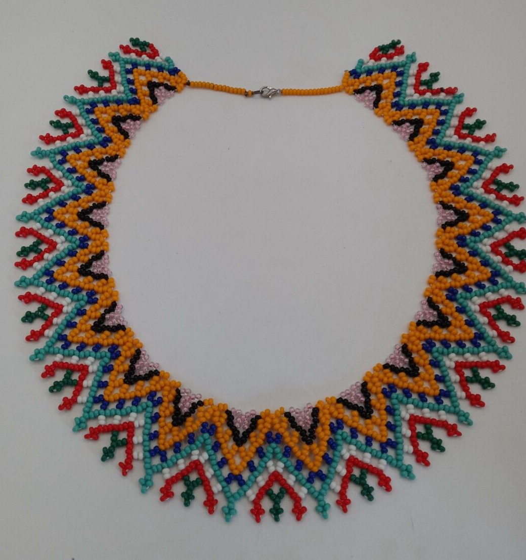 Handmade necklace made by hand with multicolored chaquinas