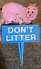 Vintage 1977 Pig & Pigglet "Don't Litter" Yard Sign Art Line Inc #6336 Hog 10.5”