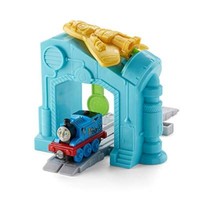 Thomas & Friends FJP67 Robot Launcher Set, Thomas The Tank Engine Adventures Toy