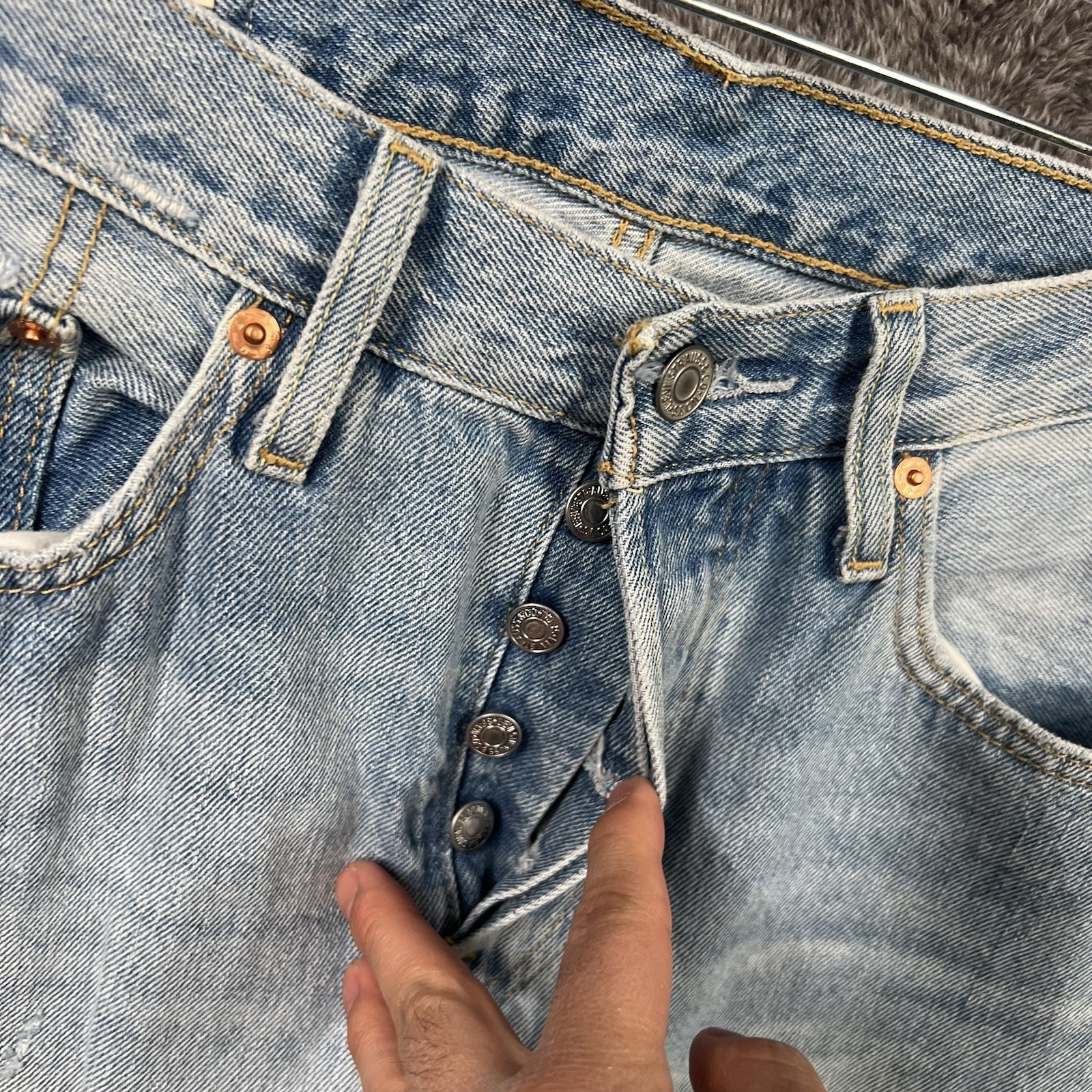 Levis 501 Big E Jeans Size 27x30 Skinny Fit Button Fly Light Wash Denim Premium thumbnail 2