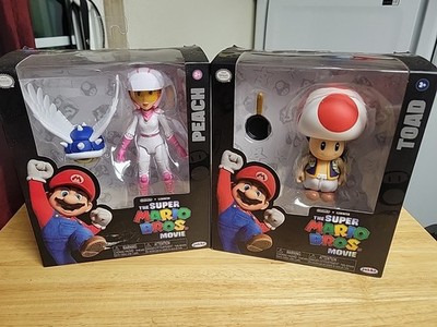 The Super Mario Bros. Movie 5 inch TOAD Figure W/ Frying Pan. PEACH 2023 NIB