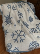 Vtg Biederlack Blanket 55x67 Blue White Snowflake Snap Zip Cuddle Wrap
