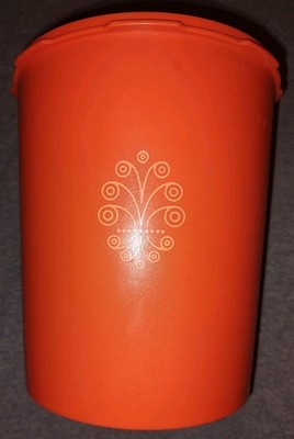 Tupperware 4 Piece With Lids Orange Servalier