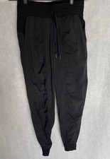 LULULEMON Size 6 Black Dance Studio Mid-Rise Jogger Pants LW5BPJS Women's