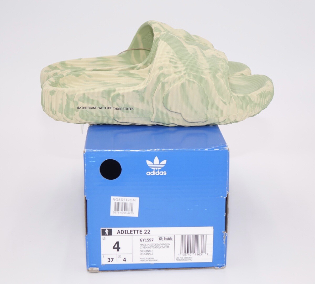 Size 4 - adidas Adilette 22 GY1597 (GS) Magic Lime/Desert  display picture 3