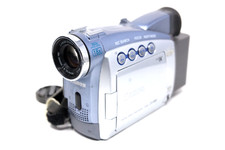 Canon ZR80 Mini DV Camcorder Untested