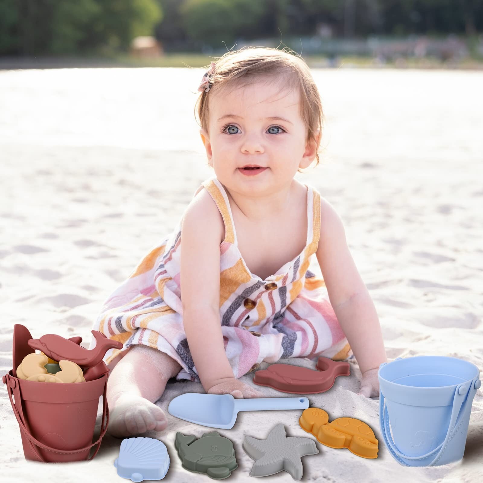 16 Pcs Silicone Beach Toys and 1 Mesh Beach Bag Set Collapsible Sand