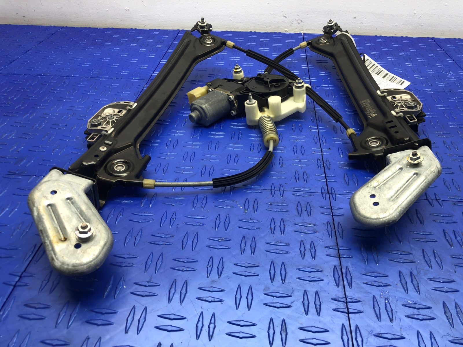 2014 - 2019 MASERATI GHIBLI M157 RIGHT REAR DOOR WINDOW REGULATOR W/MOTOR OEM