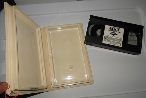 1986 Alice In Wonderland, Black Diamond VHS 036 (Clamshell) VHS Home Video, NTSC - Picture 6 of 12